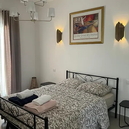 4 Avec Piscine En Bord De Villa *