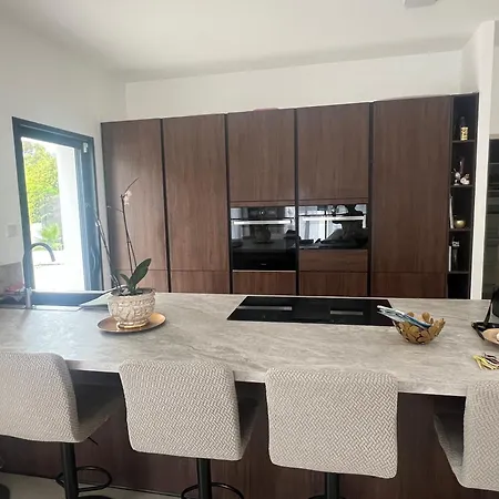 4 Avec Piscine En Bord De * La Garde (Var)